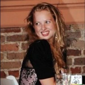 Meet your Posher, Stacy